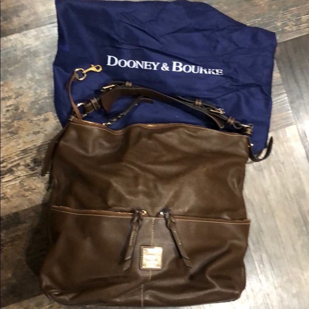 Dooney & Bourke shoulder bag